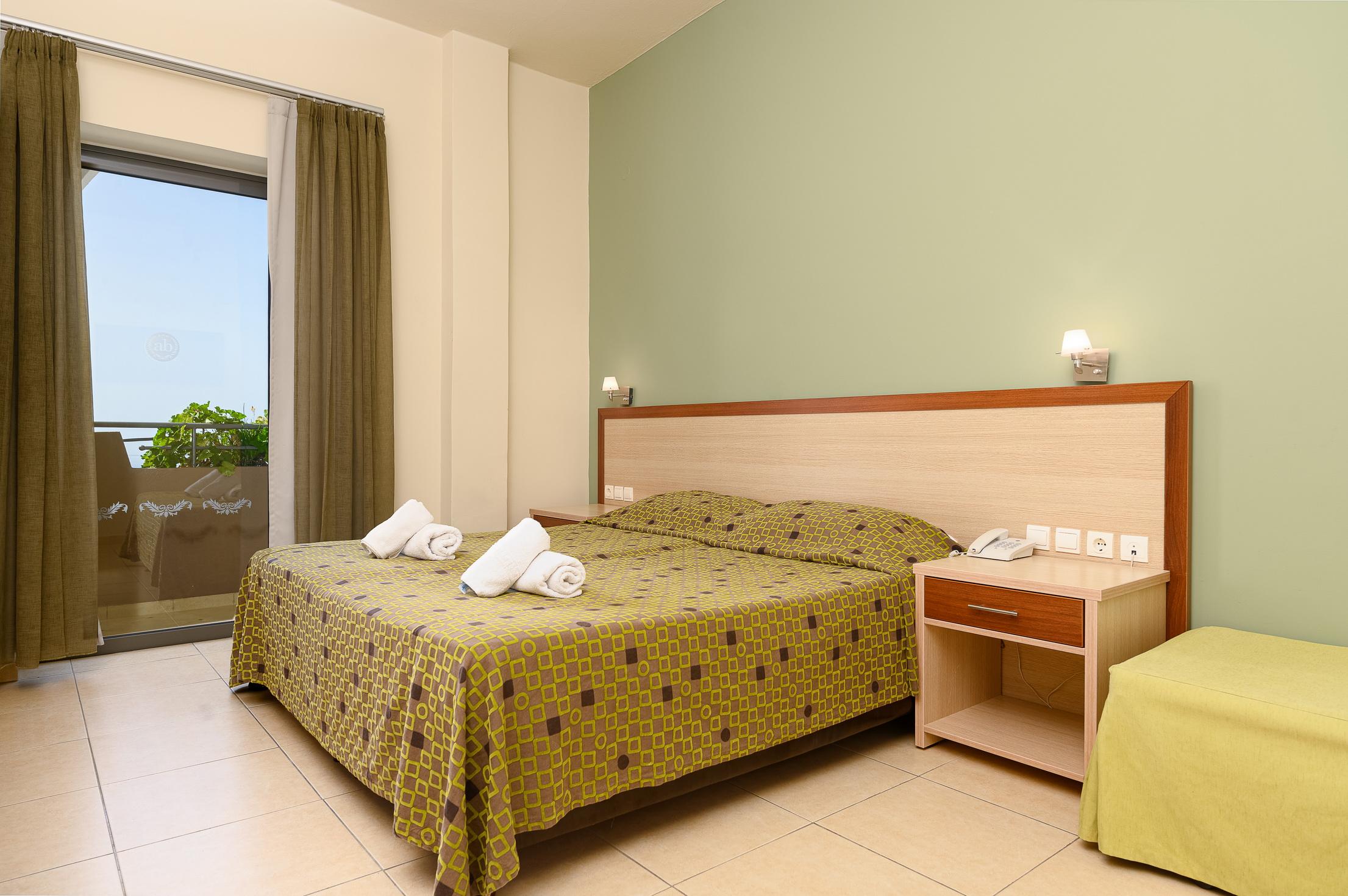 Alianthos Beach Hotel Плакиас Экстерьер фото