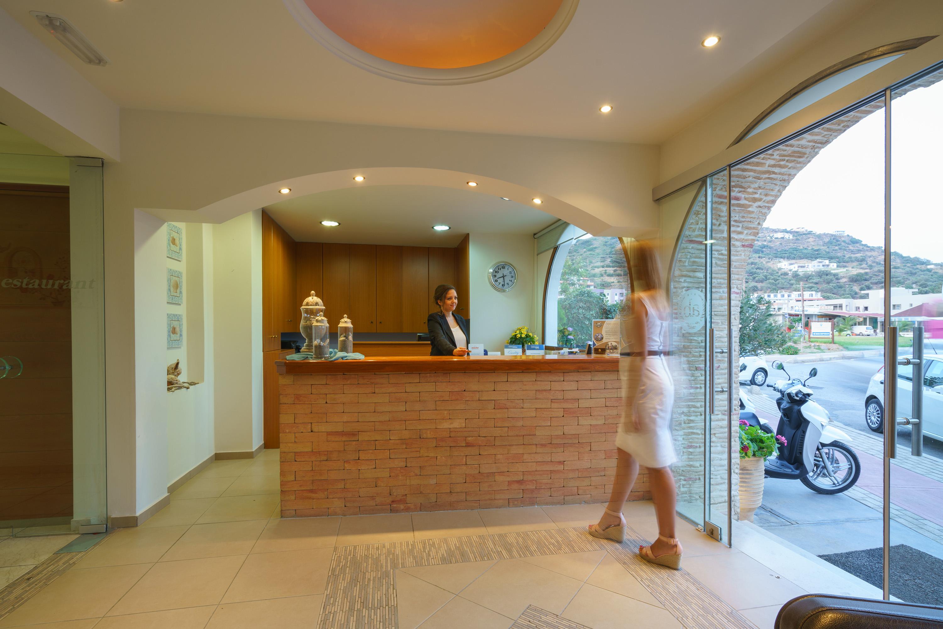 Alianthos Beach Hotel Плакиас Экстерьер фото