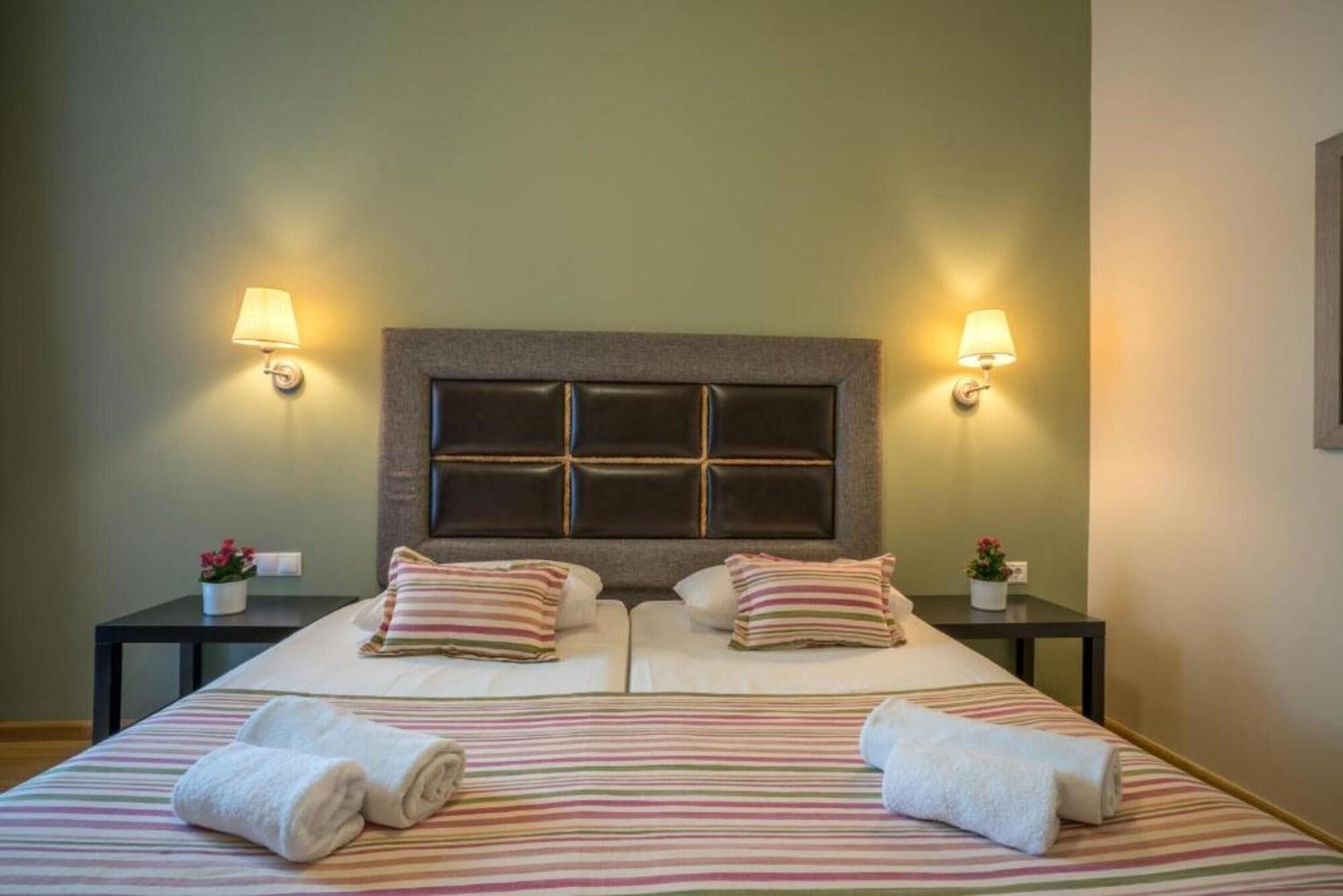 Alianthos Beach Hotel Плакиас Экстерьер фото