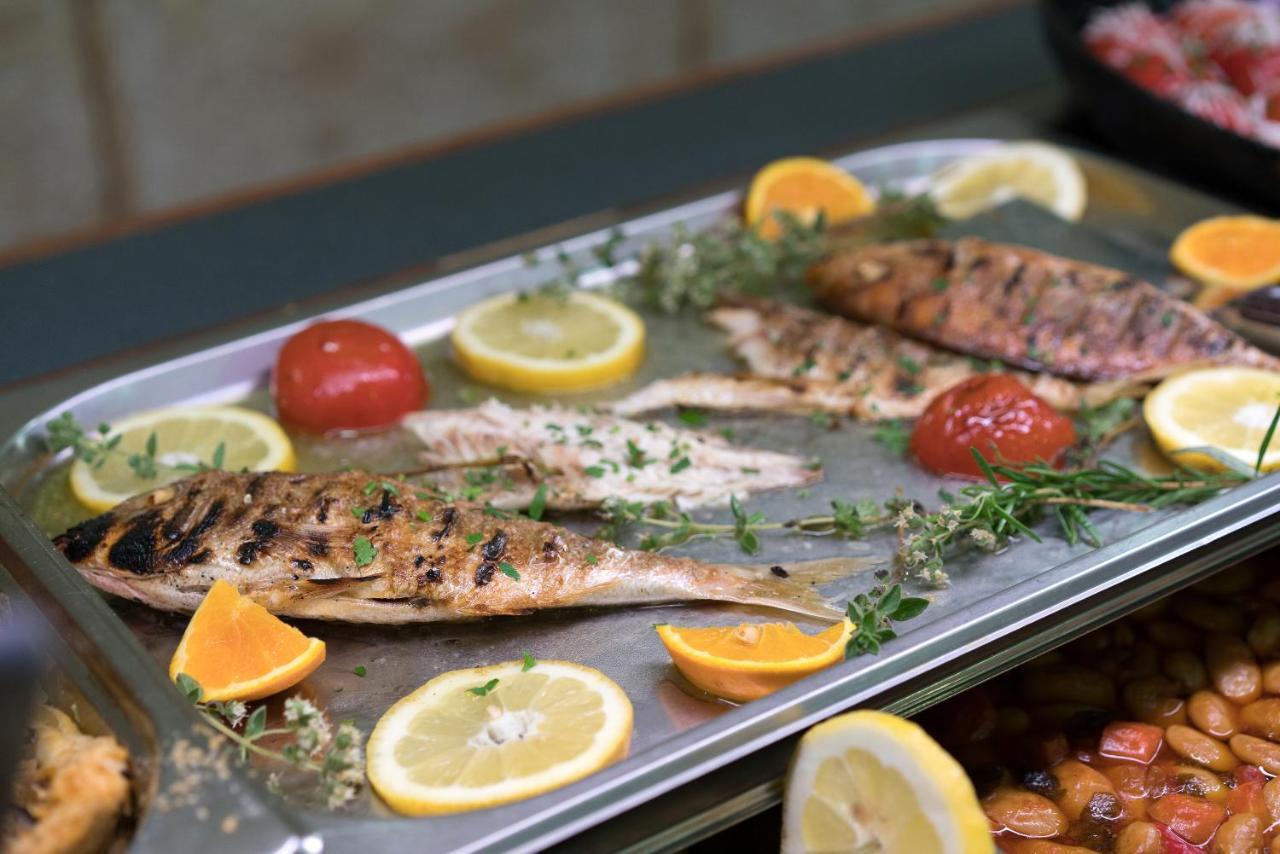 Alianthos Beach Hotel Плакиас Экстерьер фото